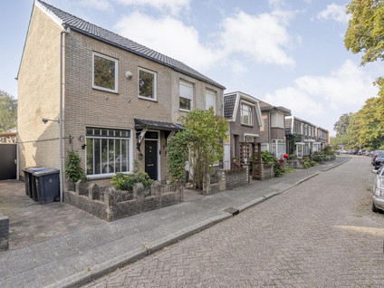 Spreeuwenstraat 8