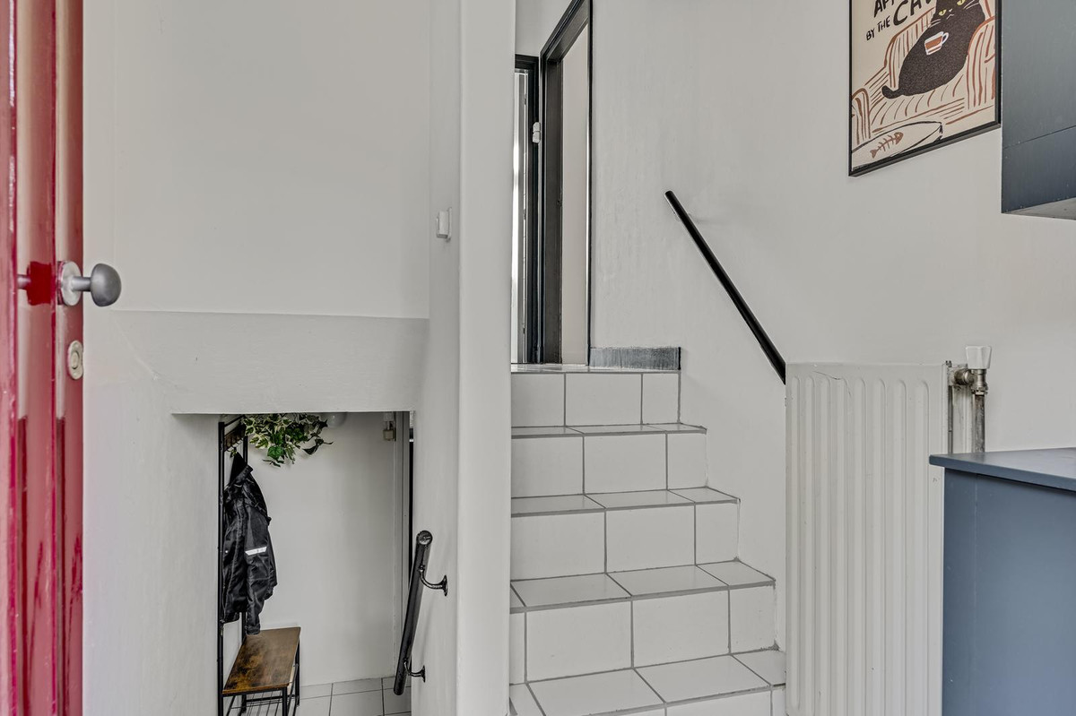 Tussenwoning te koop: Regentesselaan 32, Weert
