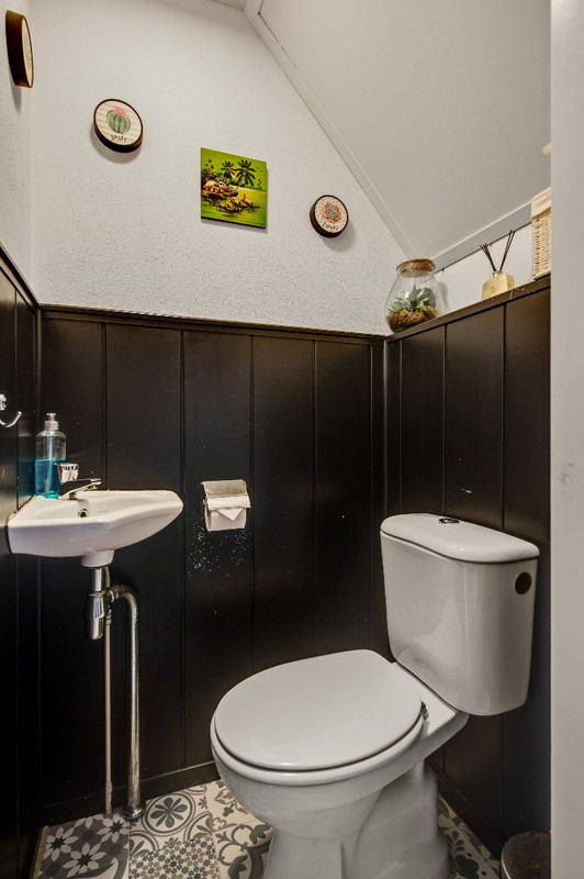 Tussenwoning te koop: Anemoonhof 21, Weert