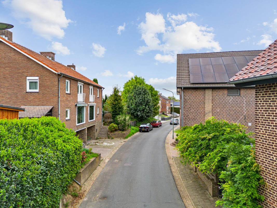 Twee-onder-één-kap te koop: Daalstraat 47, Beek