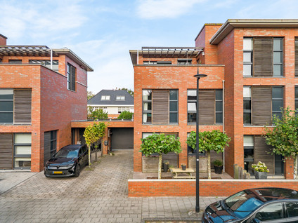 Overbeek 16