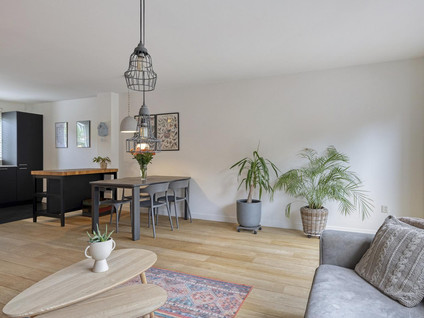 Den Elst 10