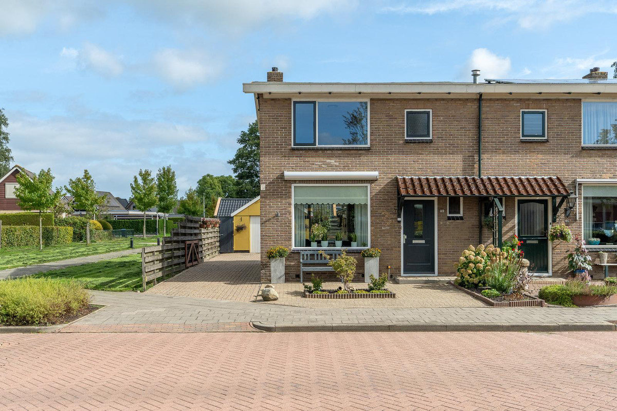 Twee-onder-één-kap te koop: Van Scheltingalaan 39, Kollum
