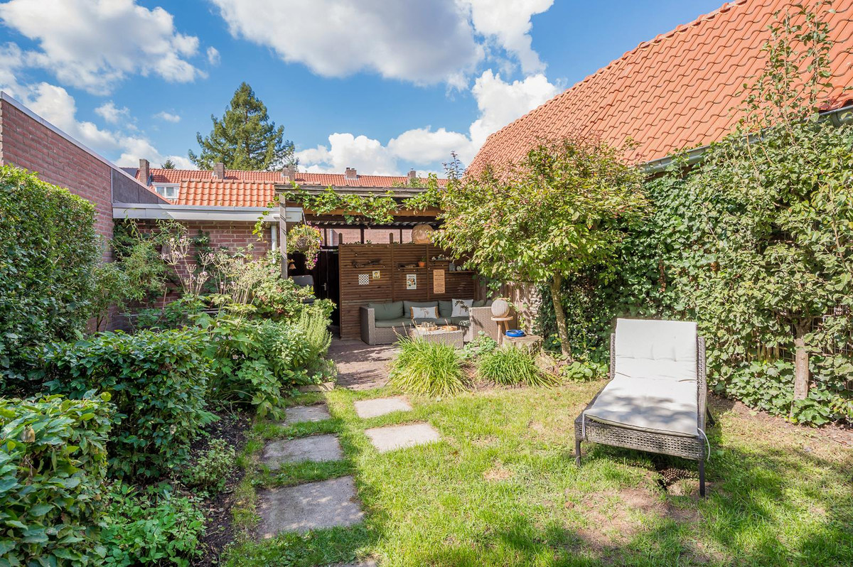 Tussenwoning te koop: Mathijsenlaan 14, Eindhoven