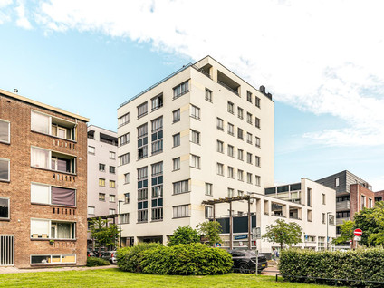 Versteegstraat 19