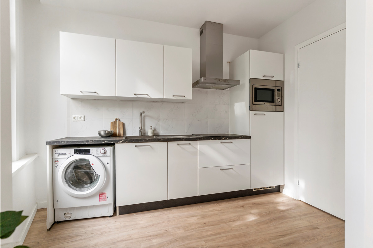 Appartement te koop: Mathenesserweg 27B03, Rotterdam