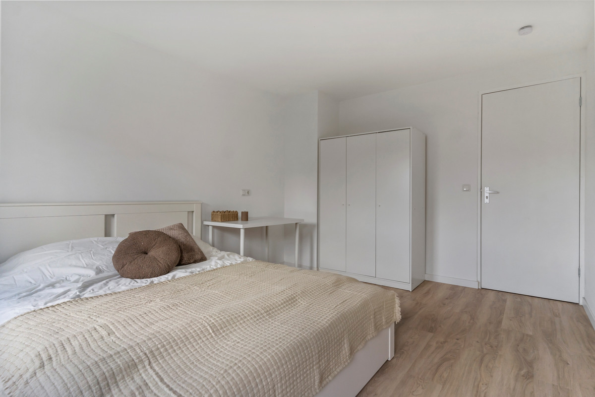 Appartement te koop: Mathenesserweg 27B03, Rotterdam