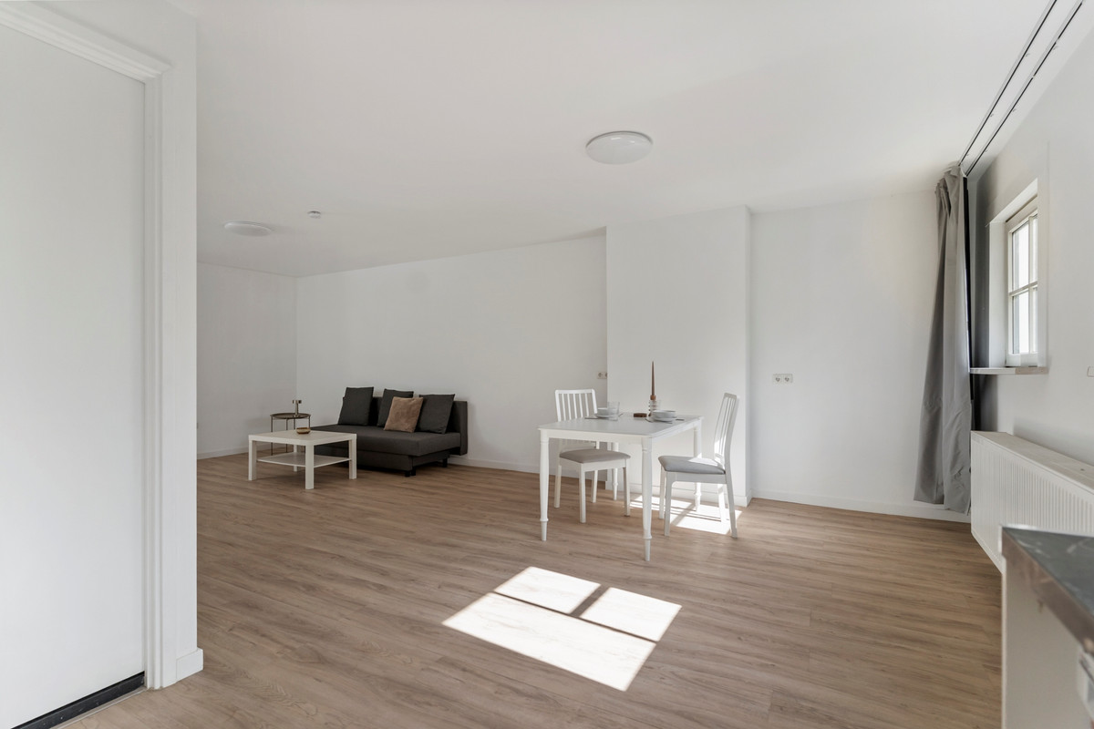 Appartement te koop: Mathenesserweg 27B03, Rotterdam