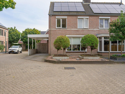 Damastroosstraat 19