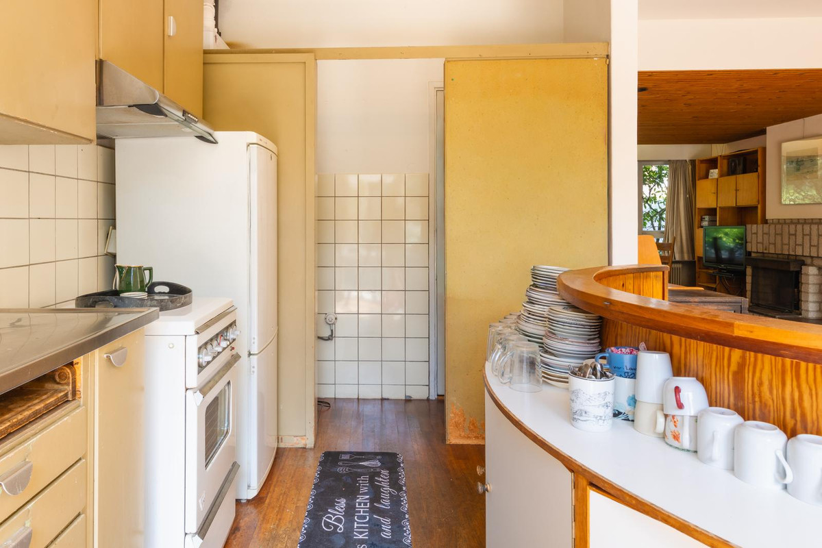 Tussenwoning te koop: Arent van 's-Gravesandestraat 6, Rotterdam