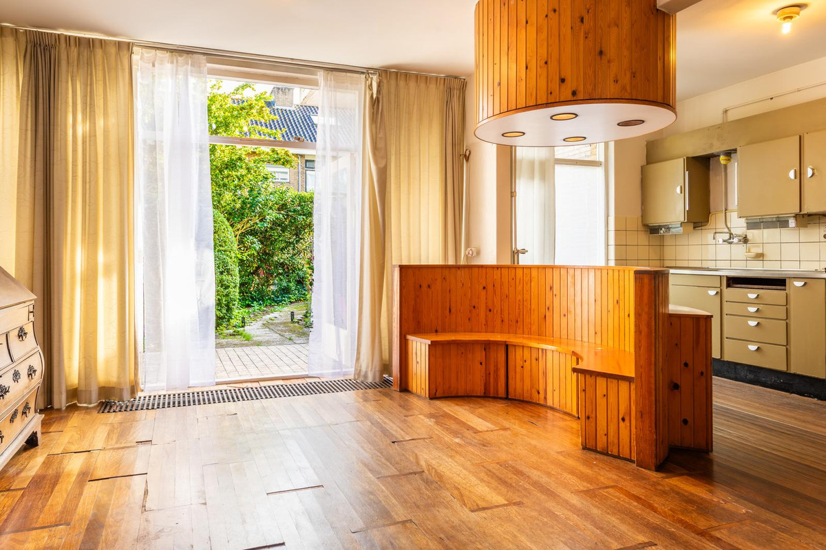 Tussenwoning te koop: Arent van 's-Gravesandestraat 6, Rotterdam