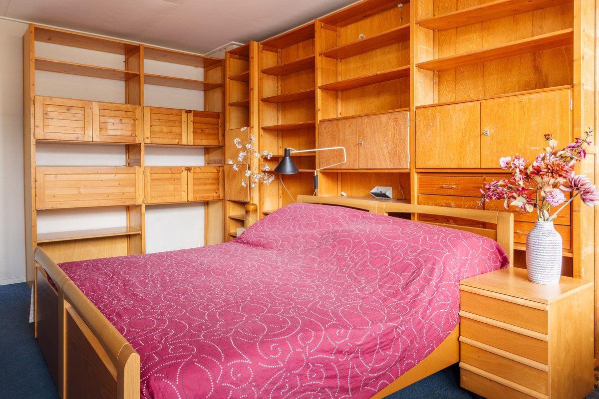 Tussenwoning te koop: Arent van 's-Gravesandestraat 6, Rotterdam