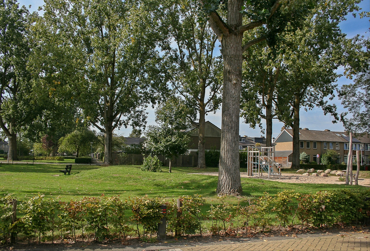 Hoekwoning te koop: Mr. Ruys De Beerenbrouckstraat 28, Waalwijk
