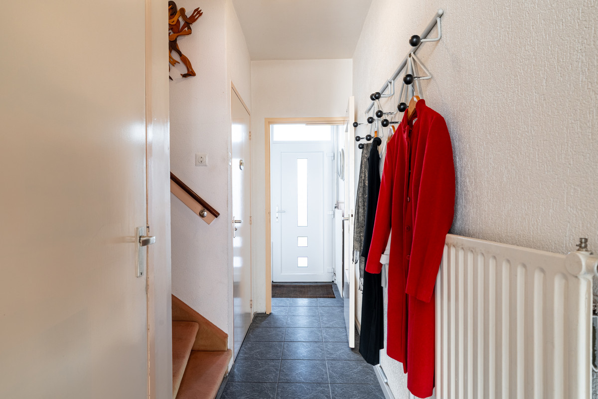 Hoekwoning te koop: Mr. Ruys De Beerenbrouckstraat 28, Waalwijk