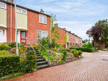 Dwarsstraat 10