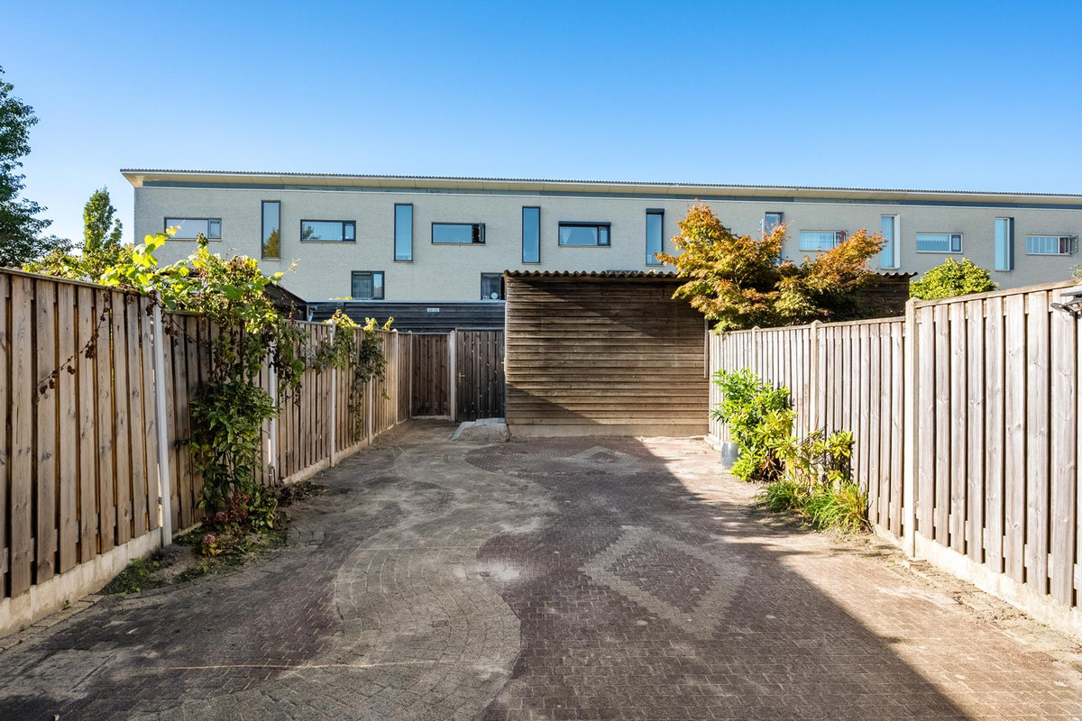 Tussenwoning te koop: Eendrachtstraat 69, Almere