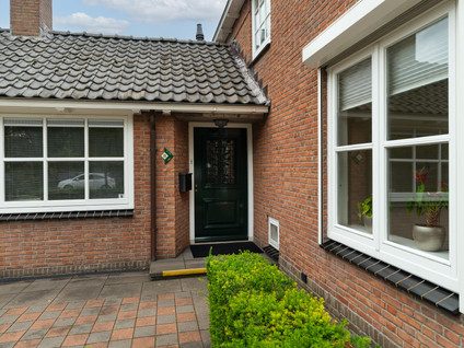 Voorstraat 8