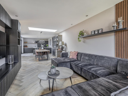 Dwarsstraat 1