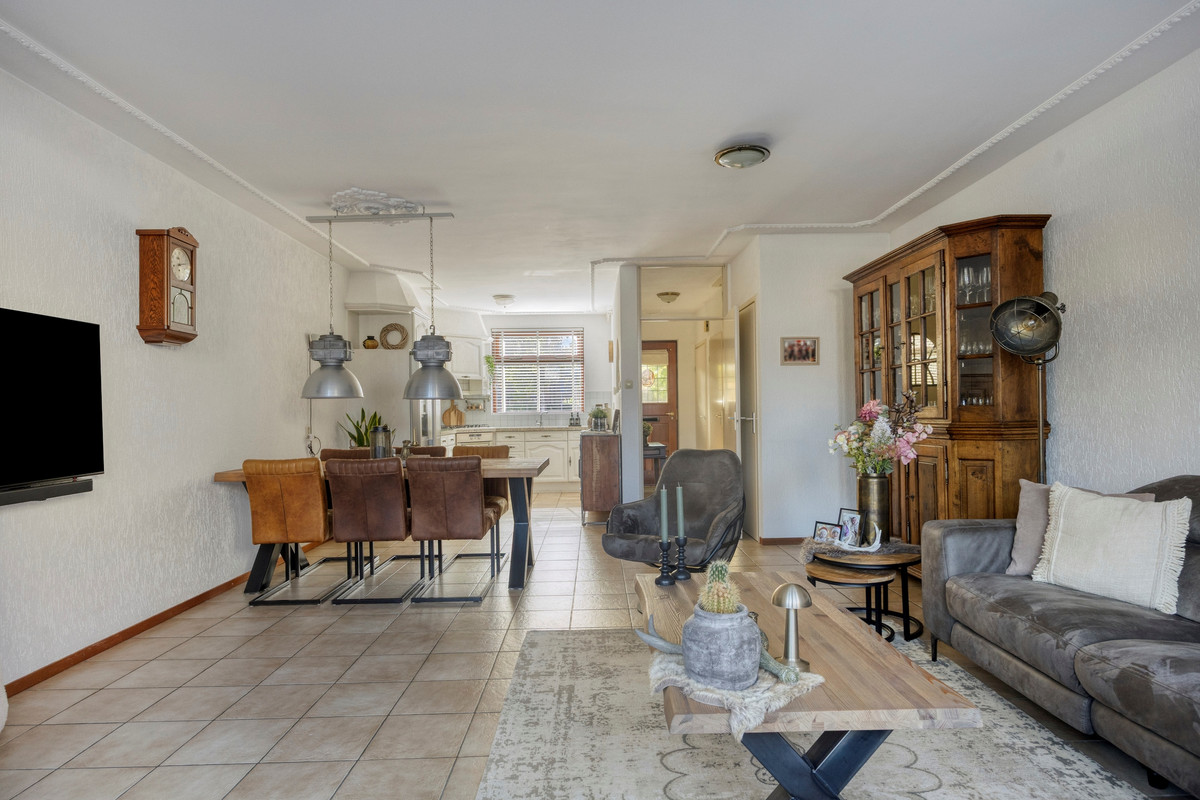 Tussenwoning te koop: Muzenlaan 51, Leiderdorp
