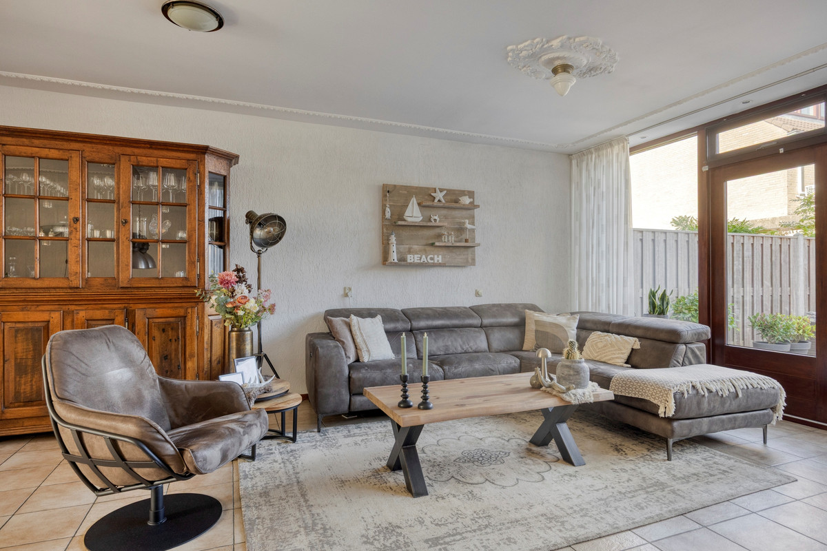 Tussenwoning te koop: Muzenlaan 51, Leiderdorp