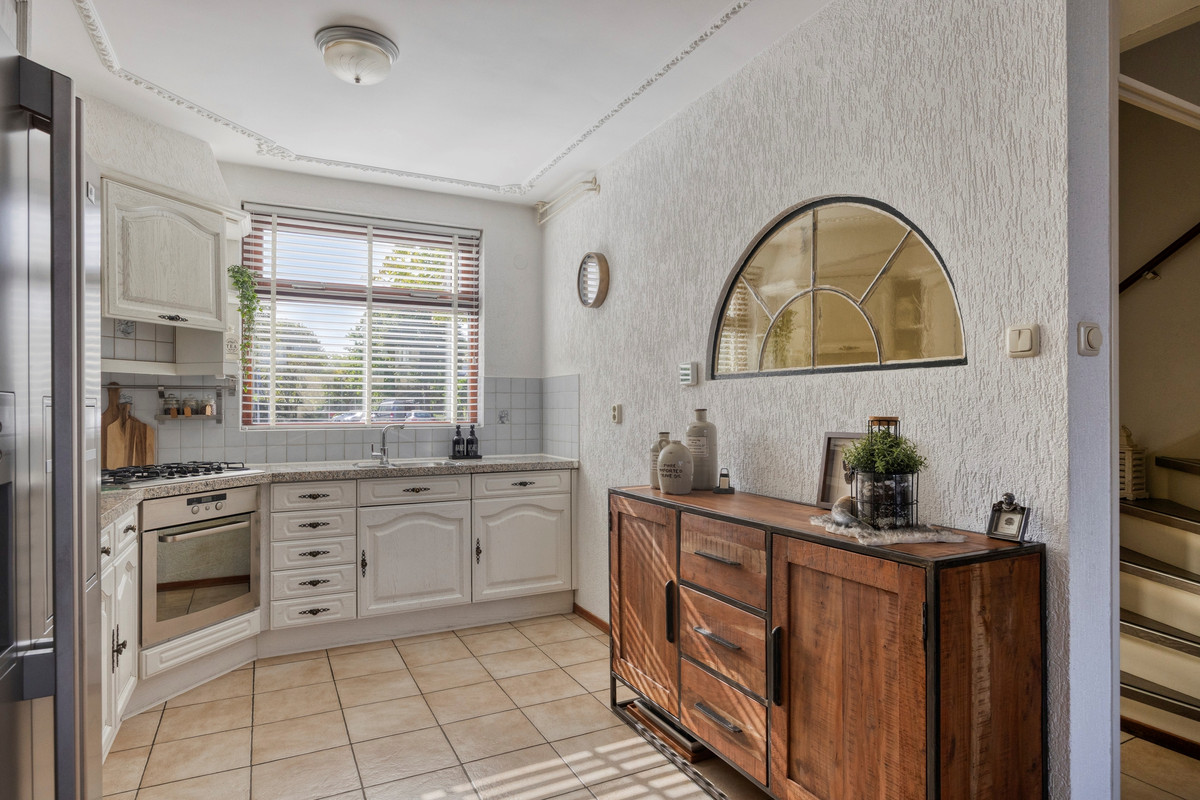 Tussenwoning te koop: Muzenlaan 51, Leiderdorp