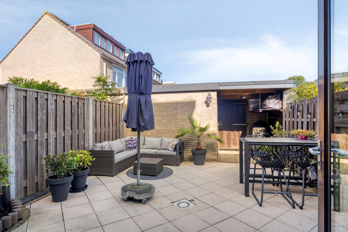 Tussenwoning te koop: Muzenlaan 51, Leiderdorp