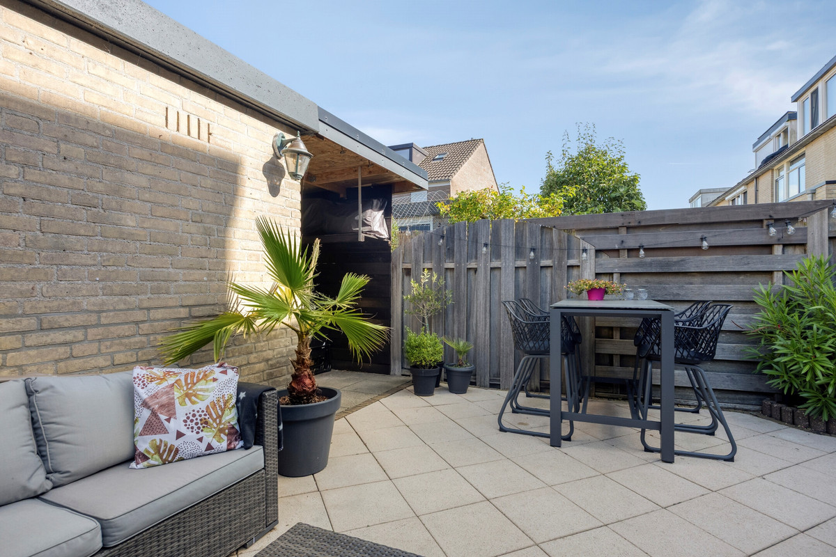 Tussenwoning te koop: Muzenlaan 51, Leiderdorp