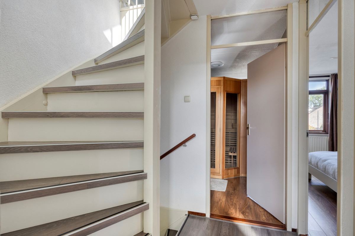 Tussenwoning te koop: Muzenlaan 51, Leiderdorp