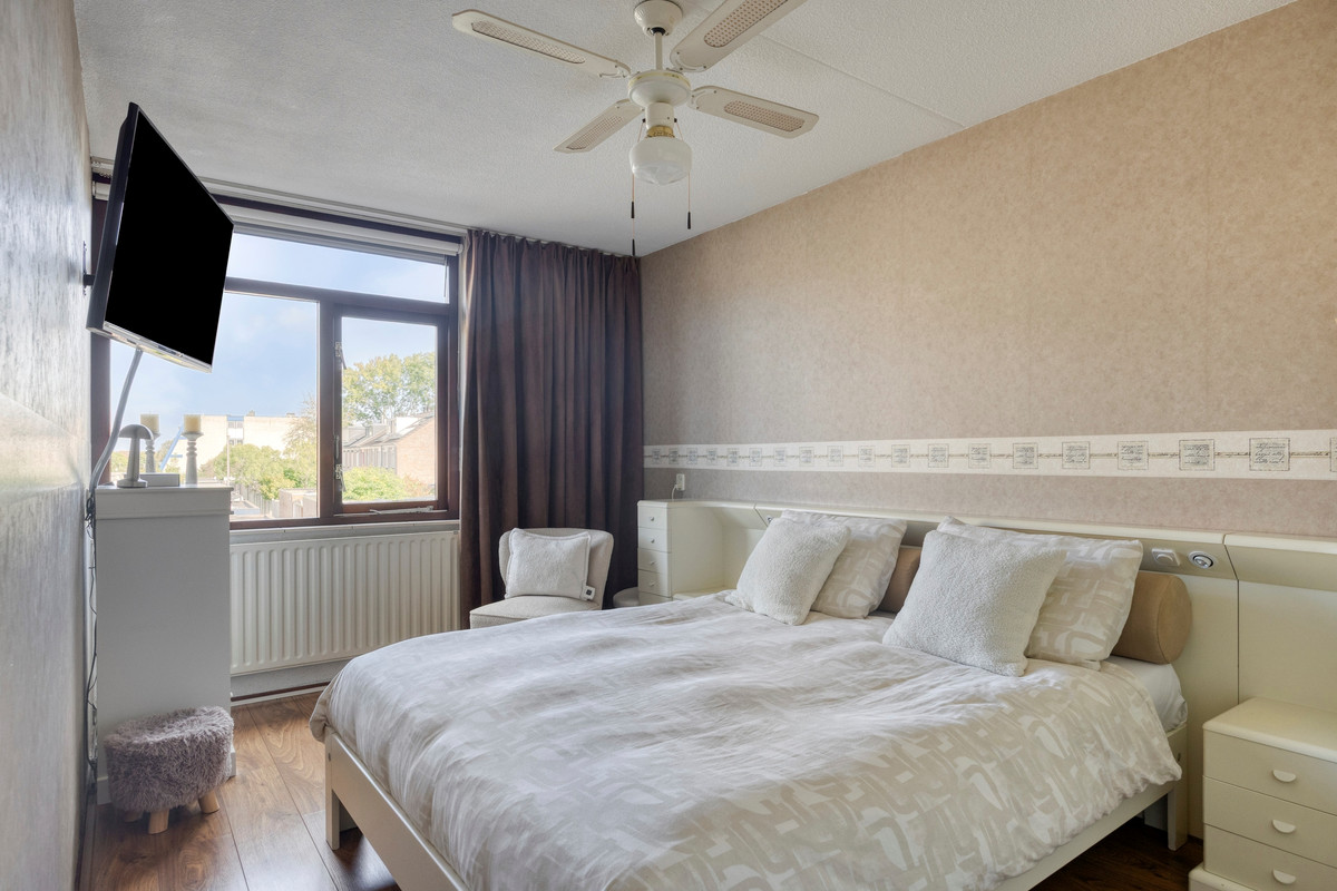 Tussenwoning te koop: Muzenlaan 51, Leiderdorp