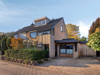 Langenakker 152