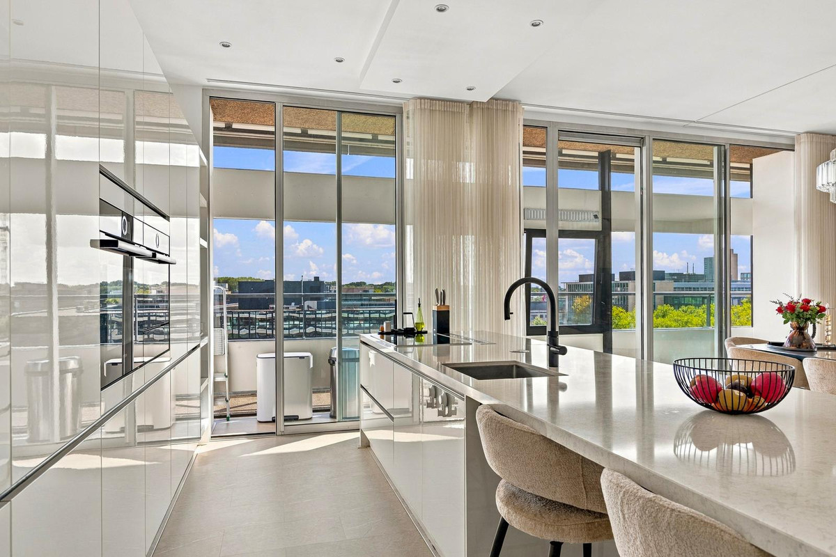 Appartement te koop: Sir Winston Churchilllaan 289F024, Rijswijk