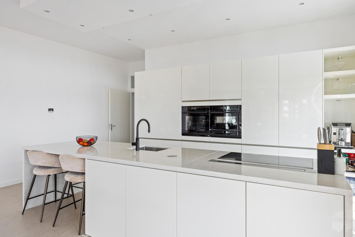 Appartement te koop: Sir Winston Churchilllaan 289F024, Rijswijk