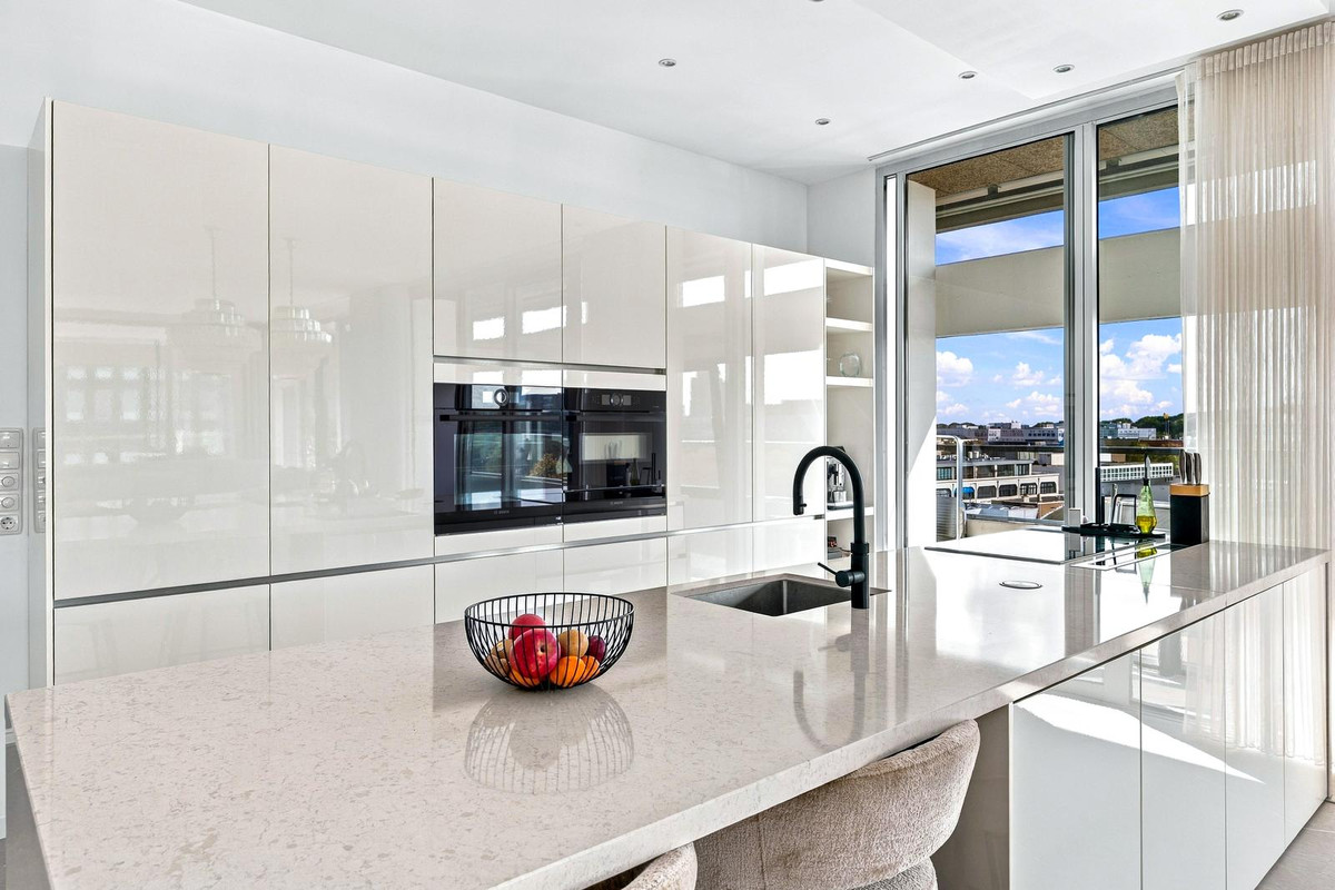 Appartement te koop: Sir Winston Churchilllaan 289F024, Rijswijk