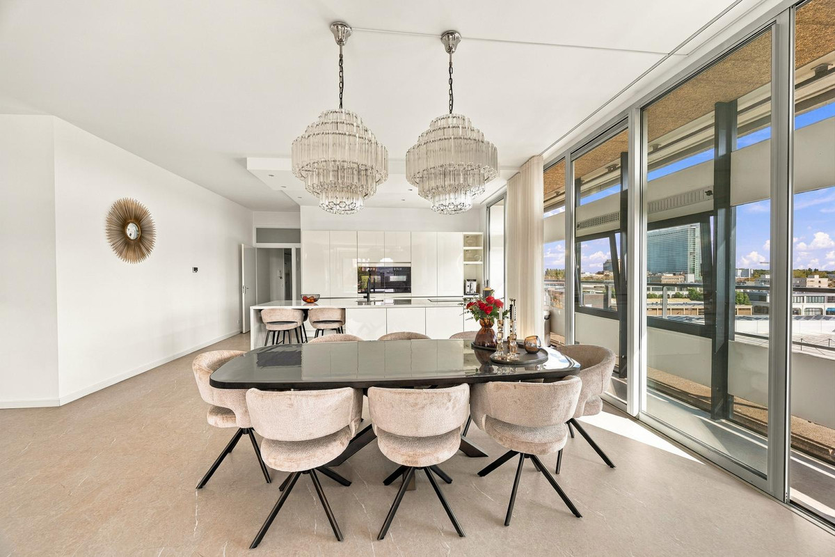 Appartement te koop: Sir Winston Churchilllaan 289F024, Rijswijk