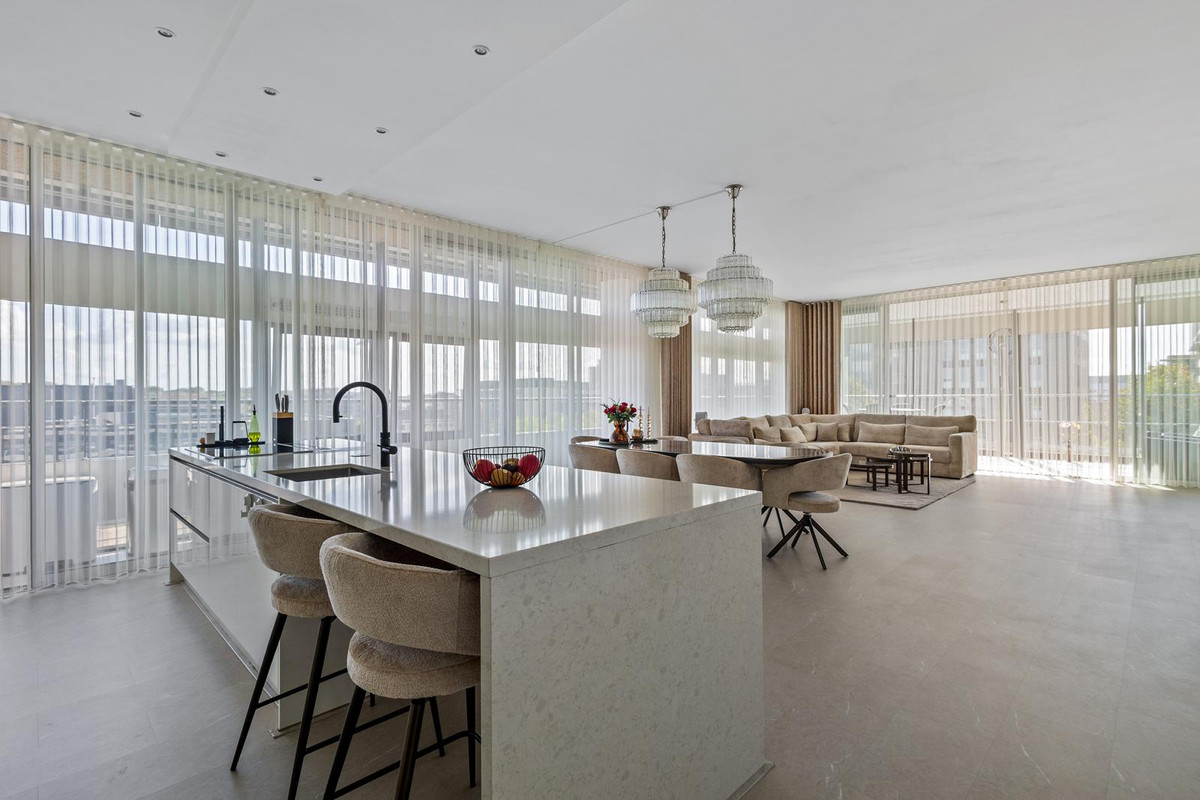 Appartement te koop: Sir Winston Churchilllaan 289F024, Rijswijk
