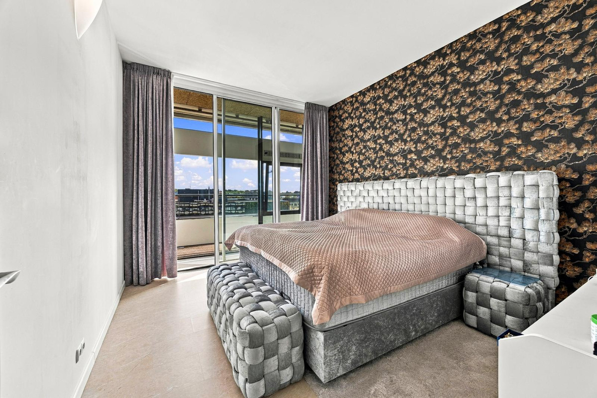 Appartement te koop: Sir Winston Churchilllaan 289F024, Rijswijk