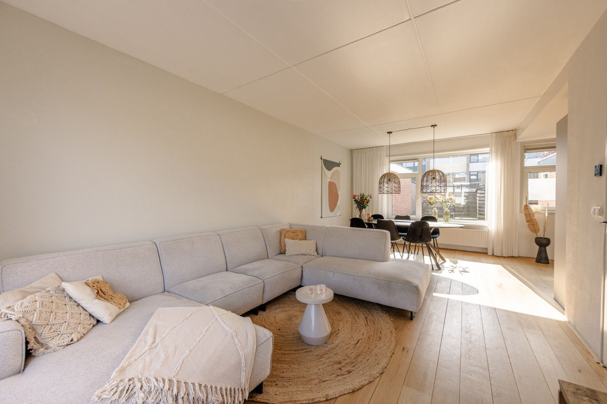 Tussenwoning te koop: De Voorn 3, Makkum