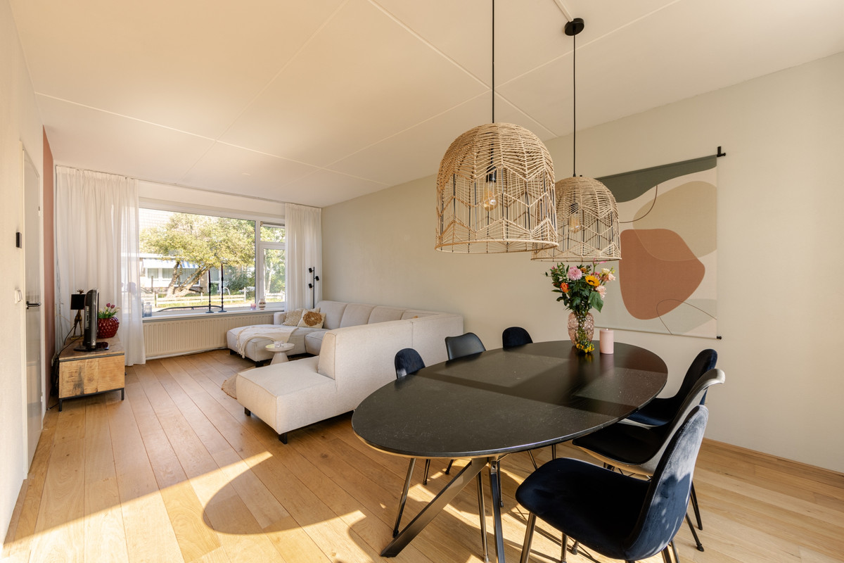 Tussenwoning te koop: De Voorn 3, Makkum