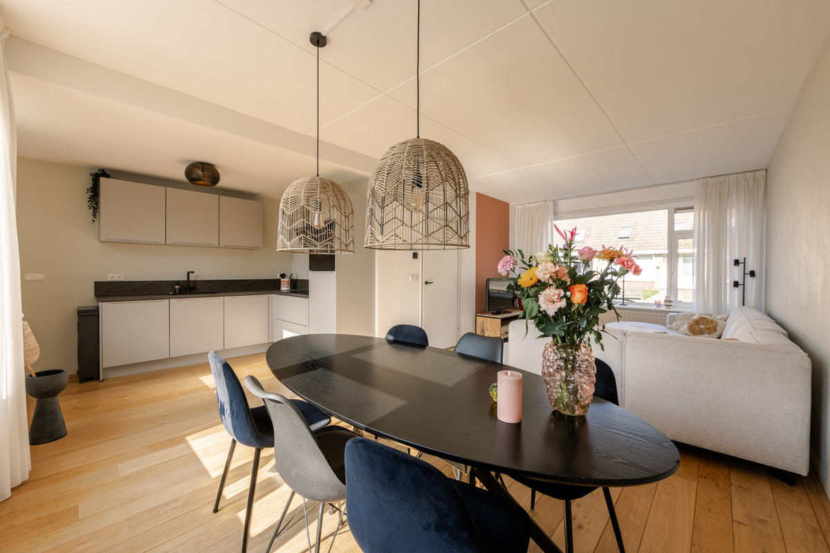 Tussenwoning te koop: De Voorn 3, Makkum
