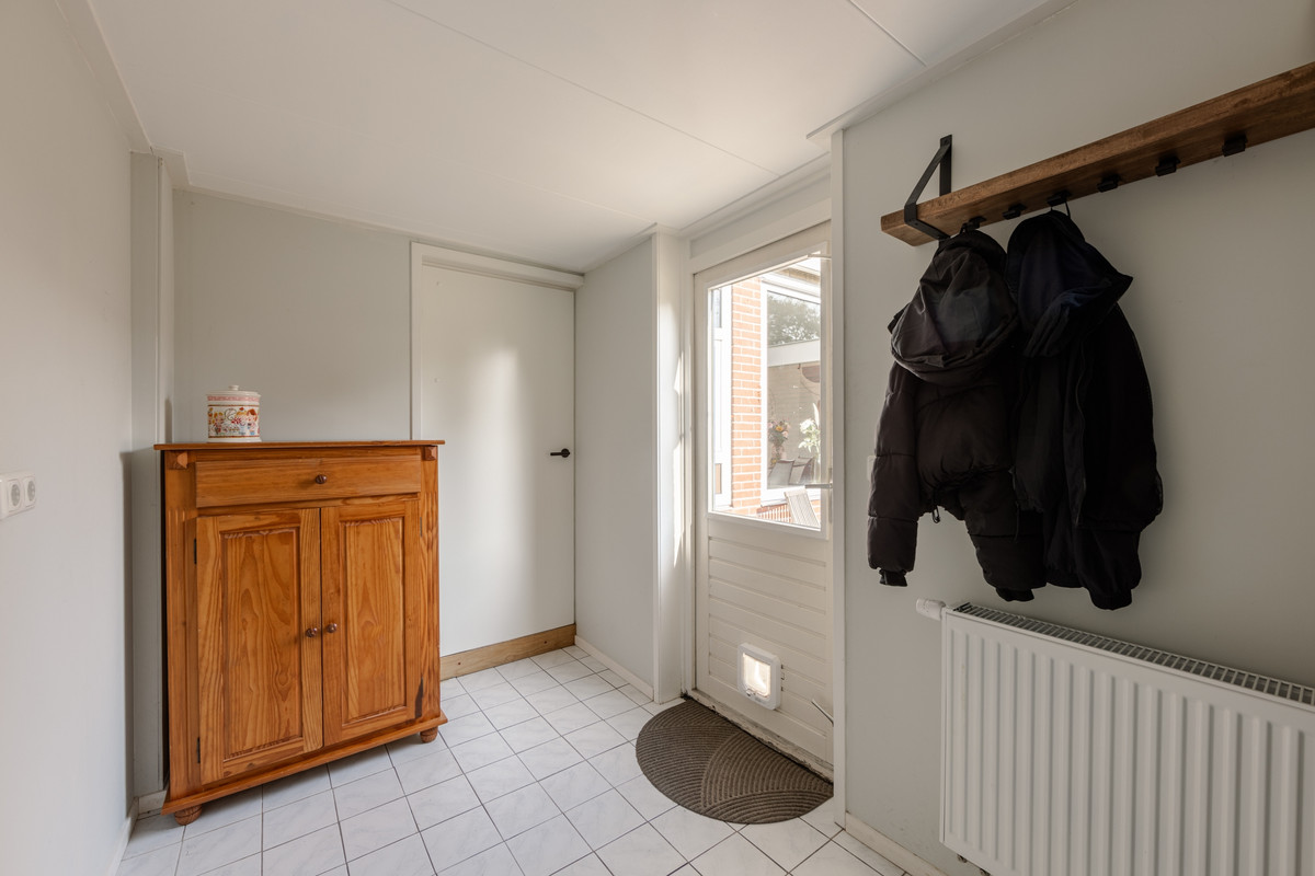 Tussenwoning te koop: De Voorn 3, Makkum