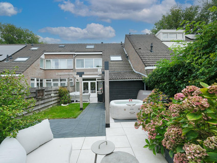 van Necksingel 25
