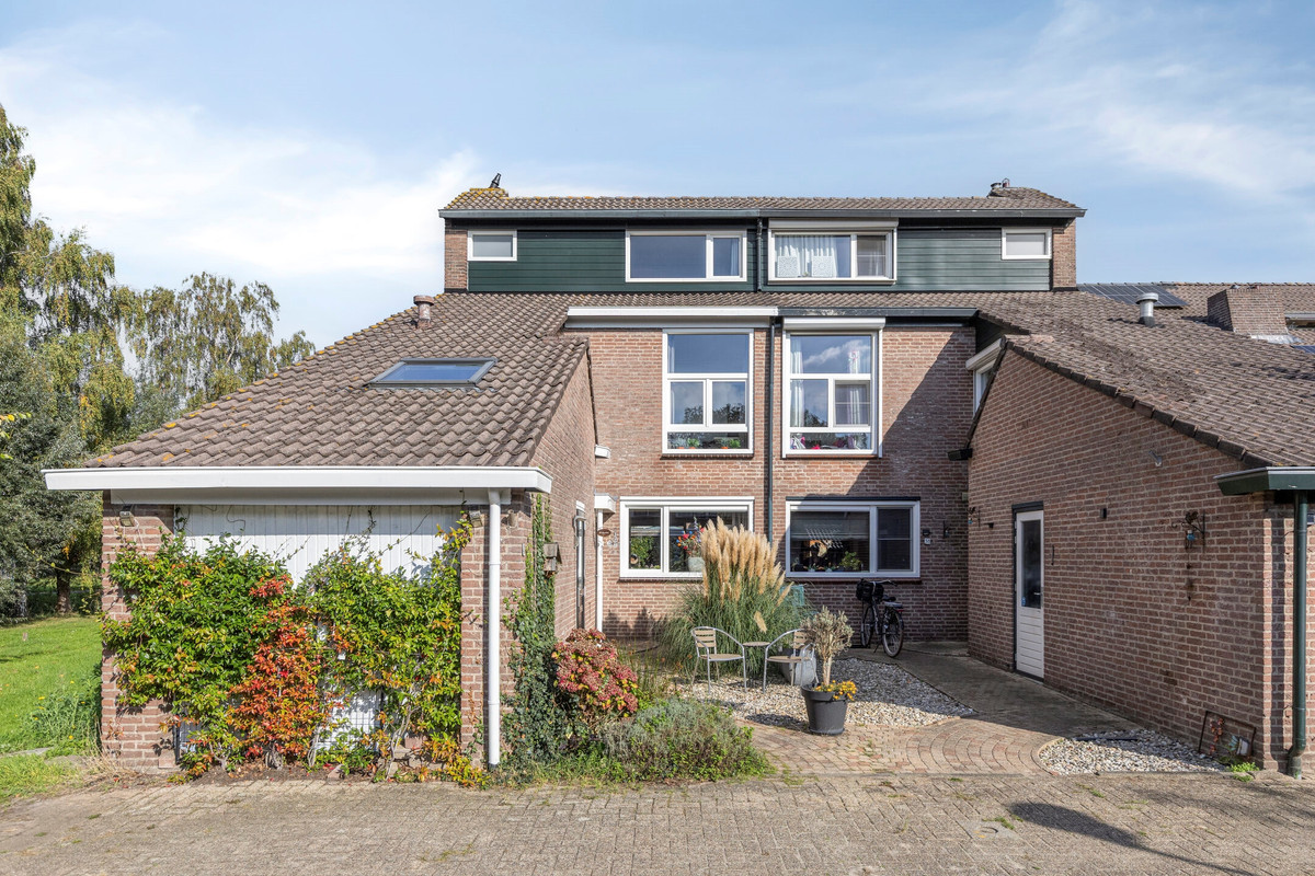 Hoekwoning te koop: Hulsdonk 40, Terheijden