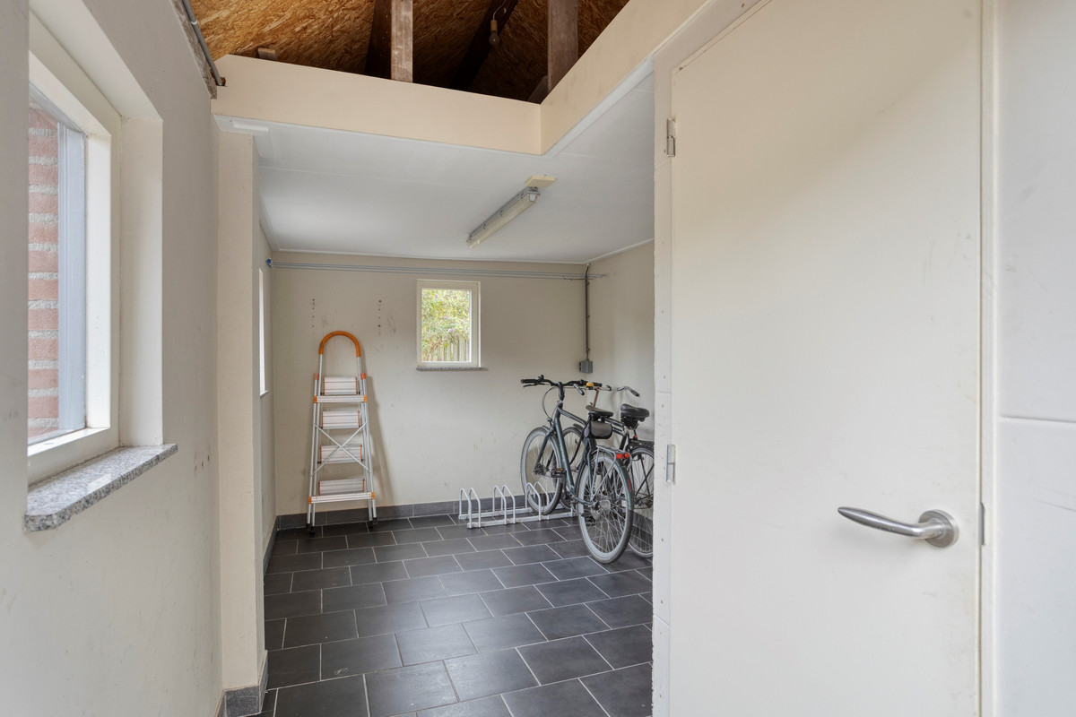 Hoekwoning te koop: Hoofdstraat 151, Terheijden