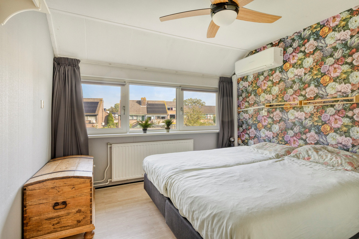 Hoekwoning te koop: Hulsdonk 40, Terheijden
