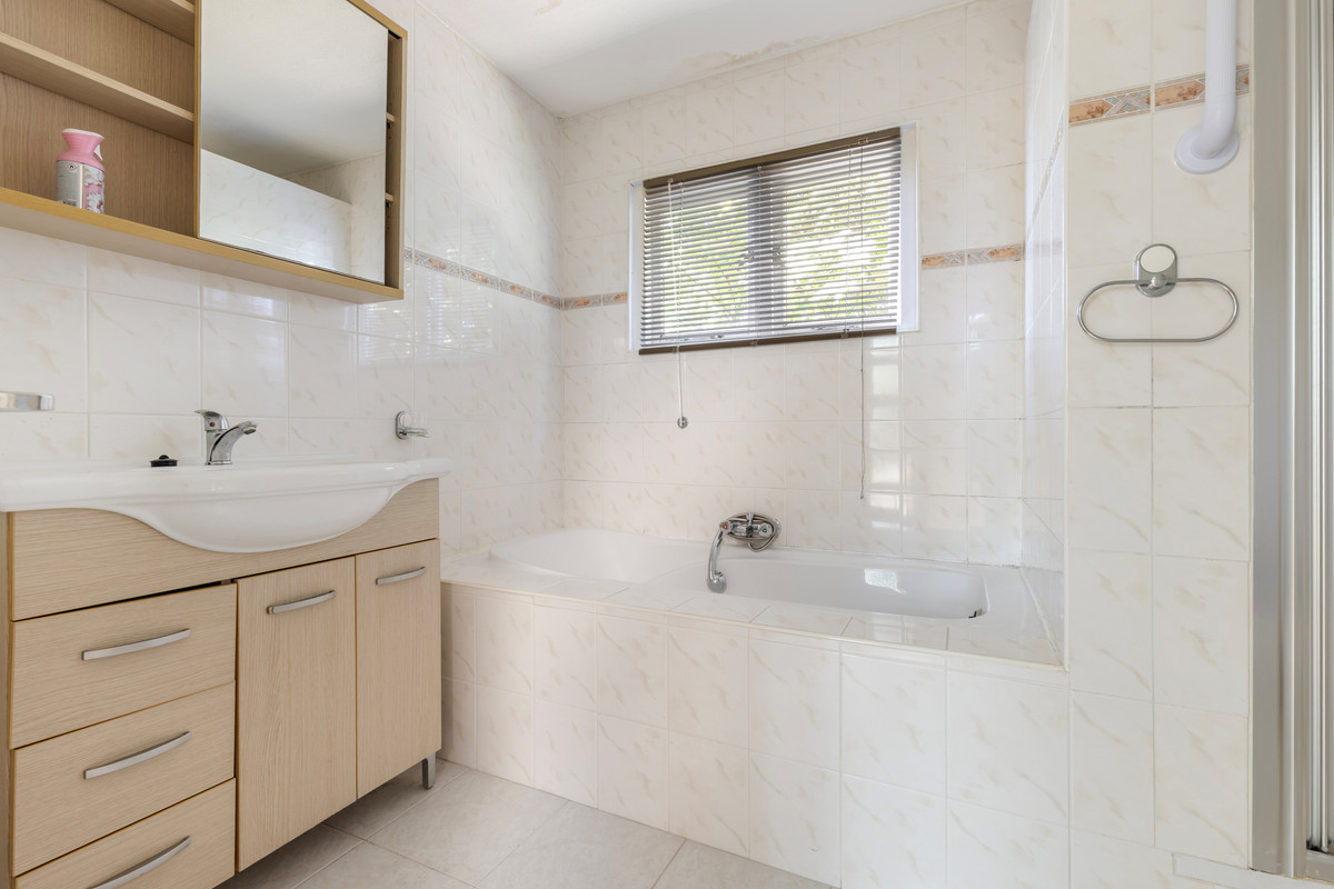 Vrijstaande woning te koop: Munnikendijk 10, Westmaas