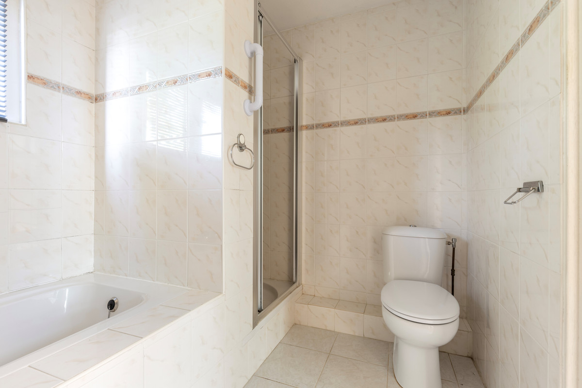 Vrijstaande woning te koop: Munnikendijk 10, Westmaas