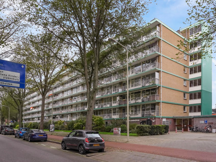 Volendamlaan 821