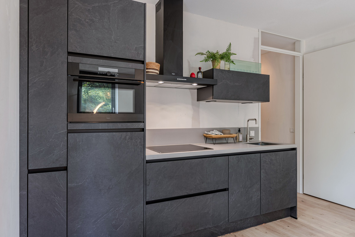 Appartement te koop: Venelaan 1-11, Rutten