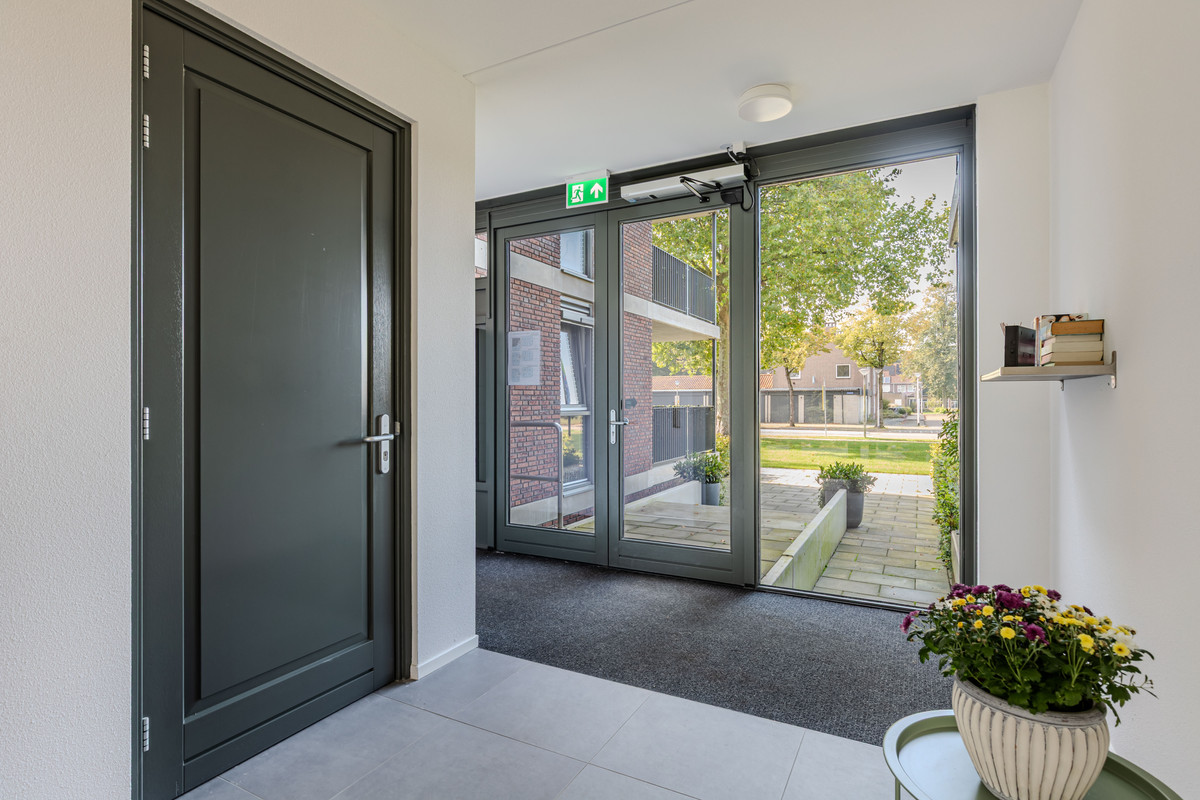 Appartement te koop: Venelaan 1-11, Rutten