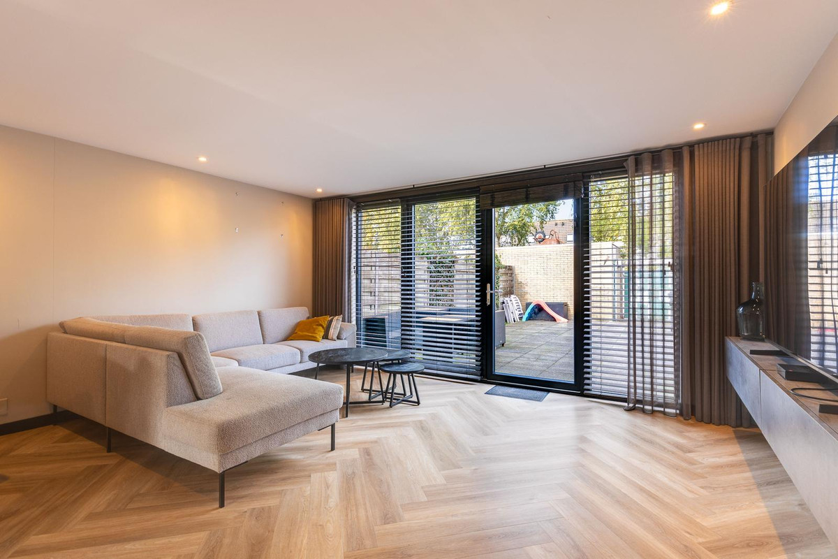 Tussenwoning te koop: Spaarbekkenkade 9, Purmerend